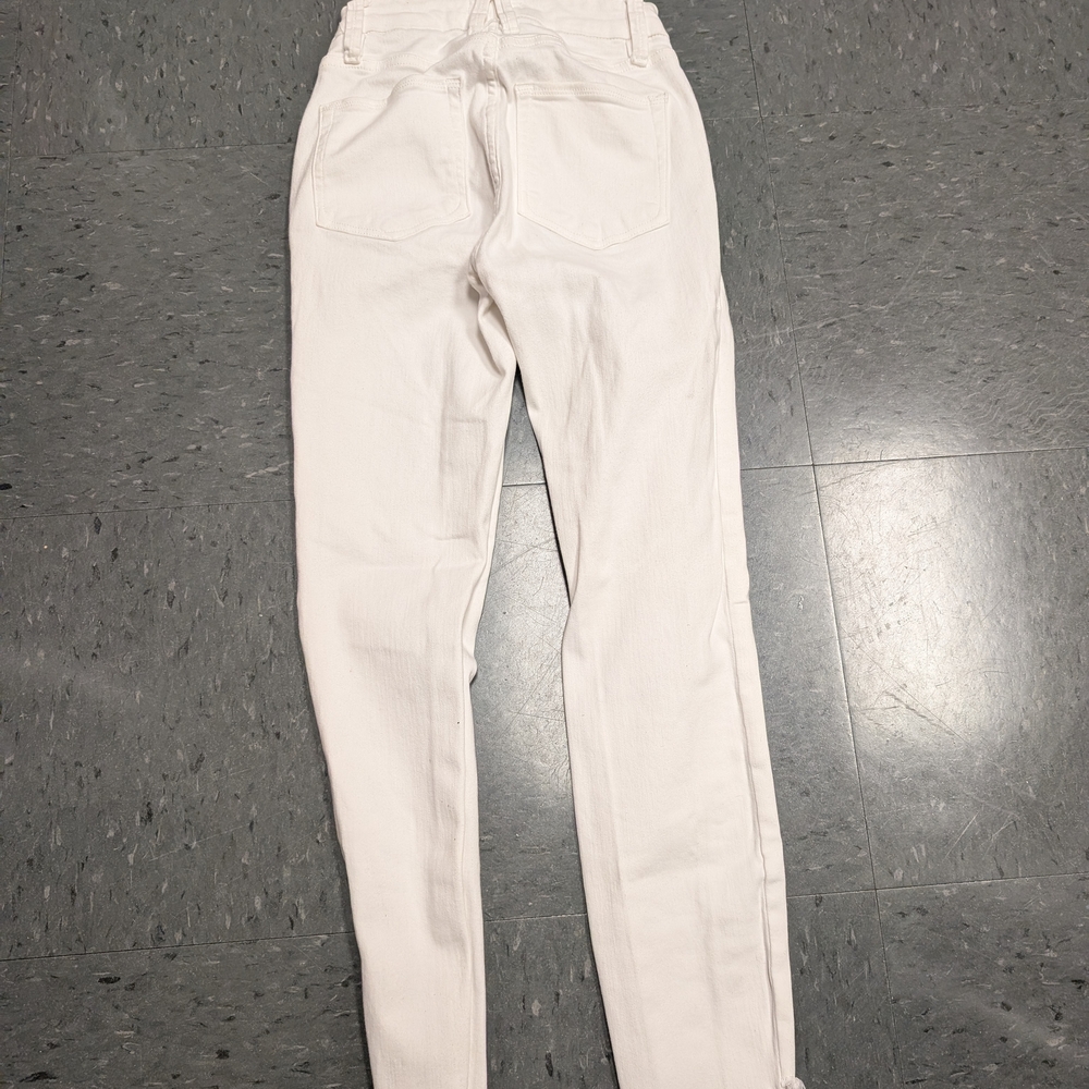 Good American Women's Crisp White Skinny Jeans - Picture 8 of 10